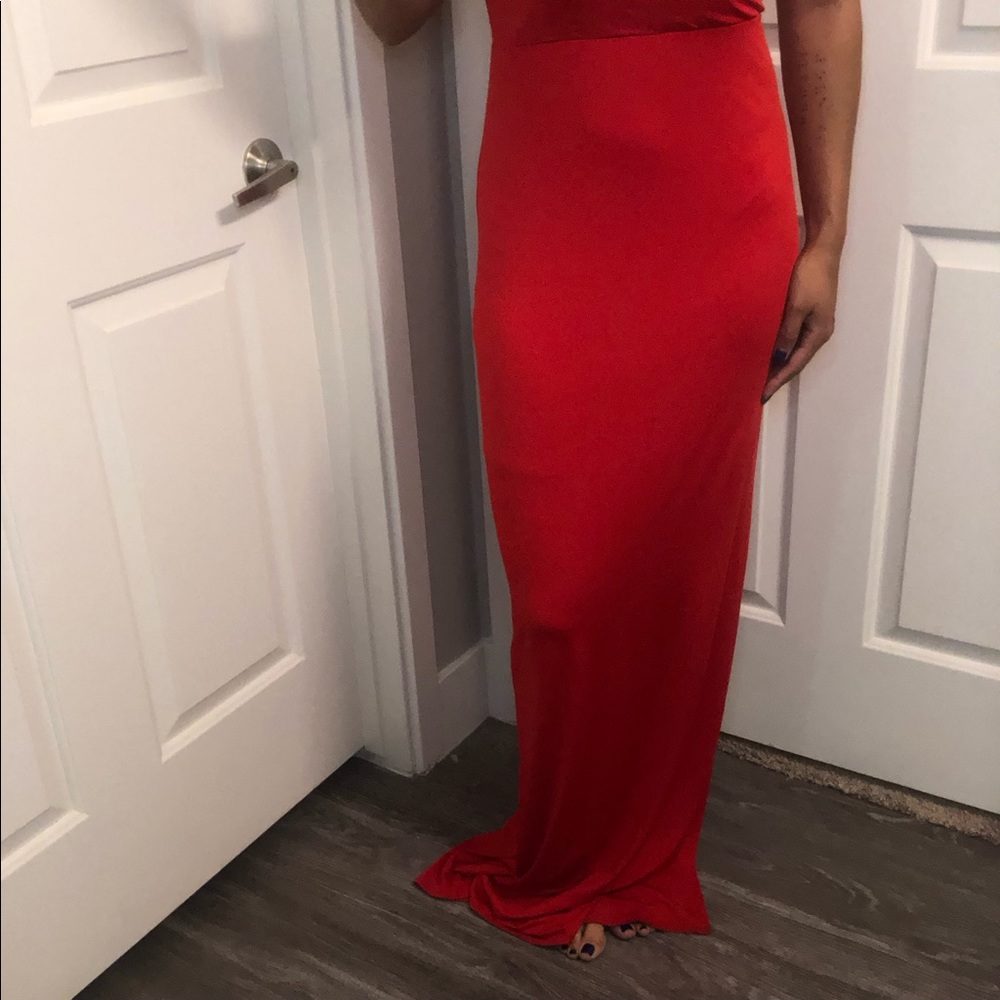 Red Backless Gown - Picture 5 of 5
